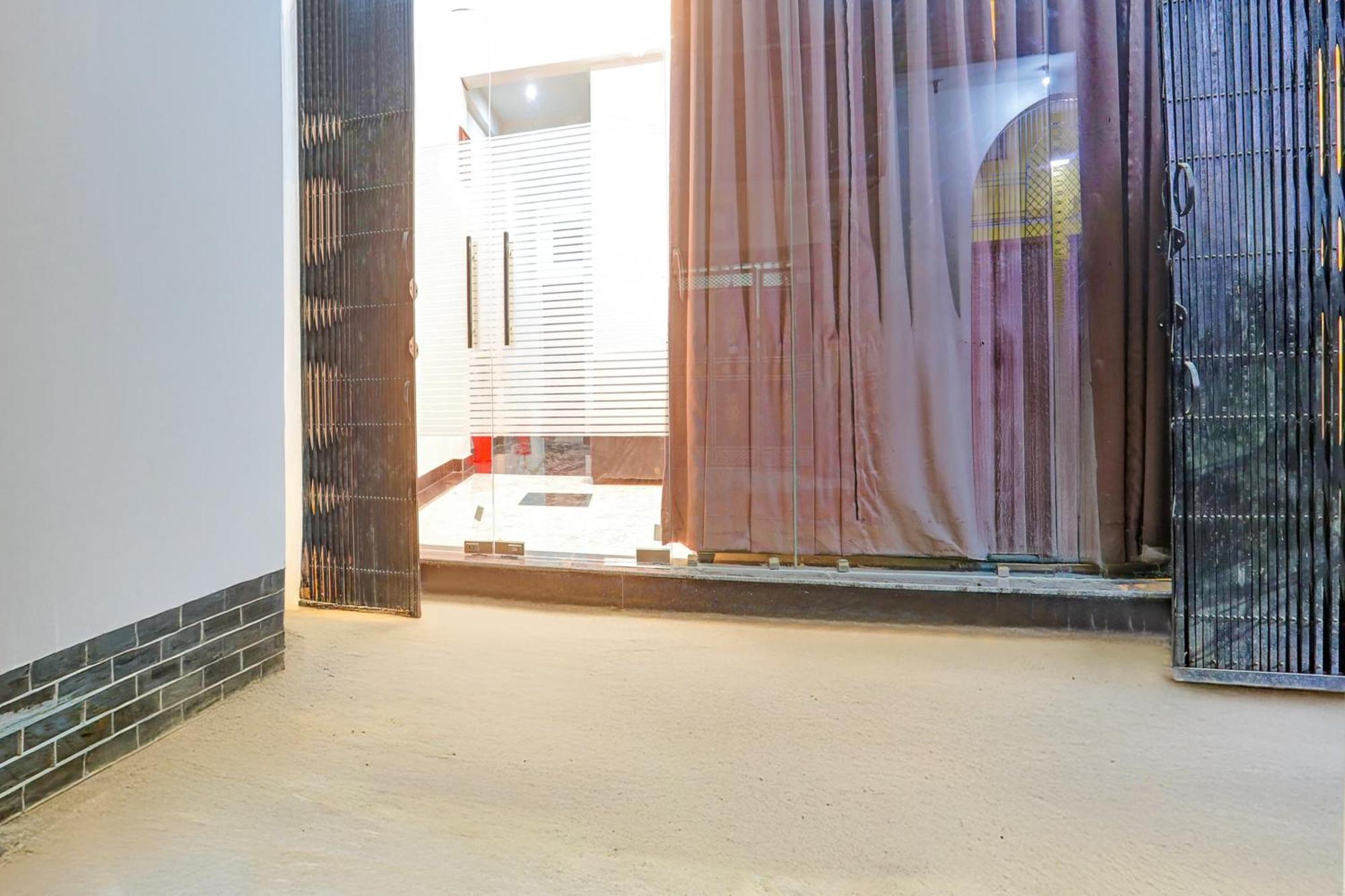 Hotel O The Maruti Paying Guest House Varanasi Exterior photo